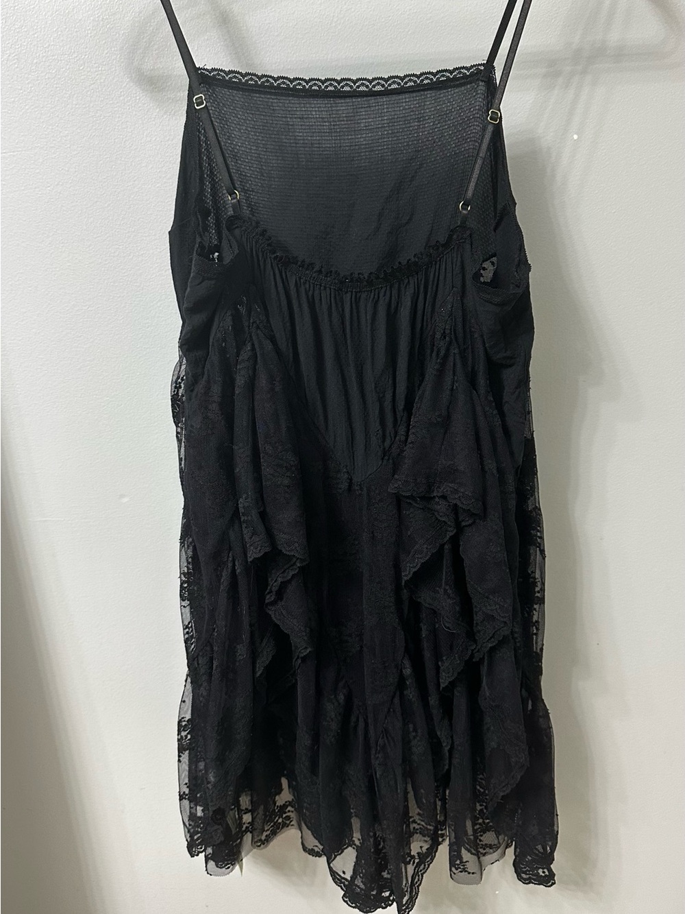 Free People intimately Sunday Candy Mini Slip Black Lace Chemise sz M NEVER WOR - Picture 6 of 7